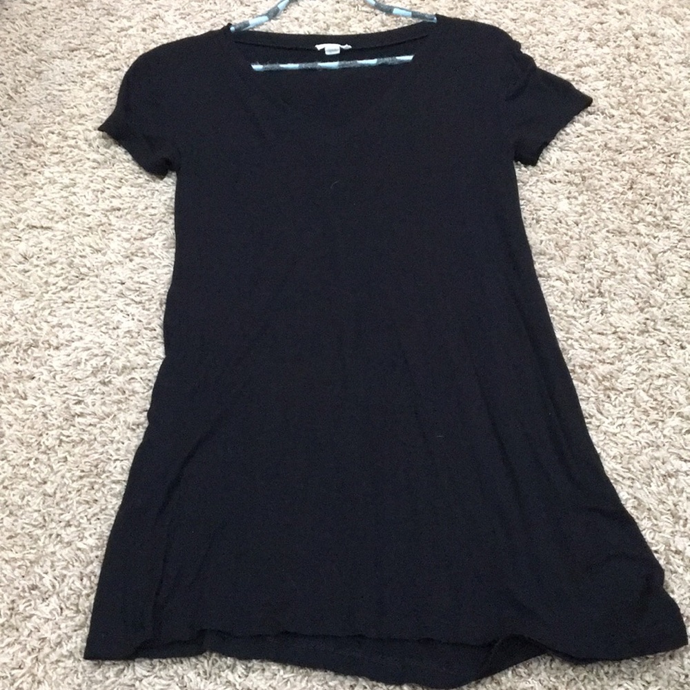 Short sleeve black dressy v neck